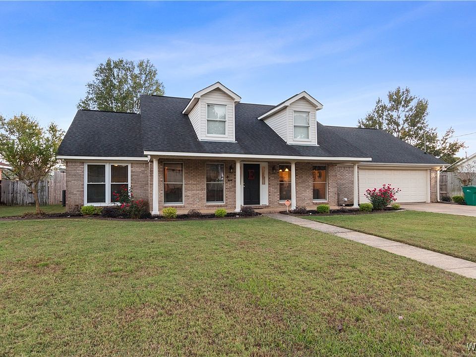 1st image of 2701 Englewood Dr