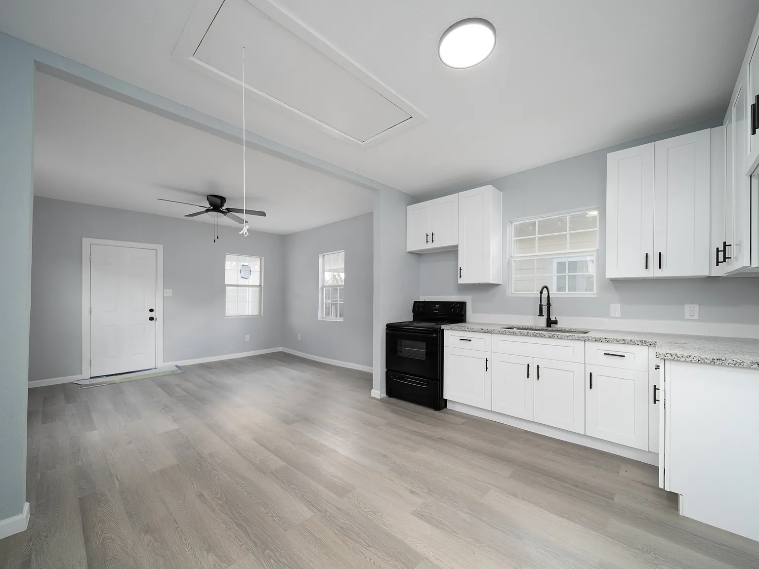 1321 Bayou St — Photo 2