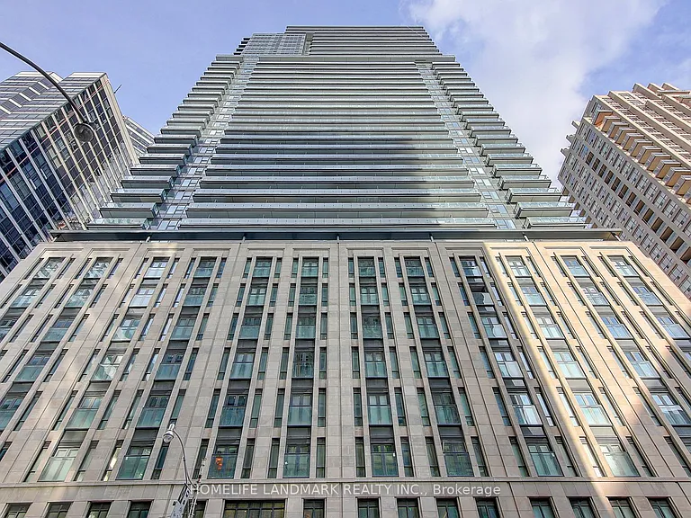 955 Bay St #2913 — Photo 2