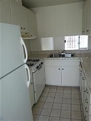 5th image of 9114 Kenwood Dr APT D