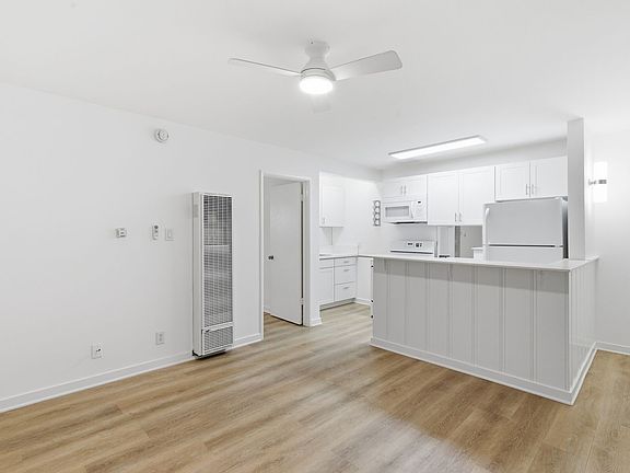 4th image of 1453 S Westgate Ave APT 3
