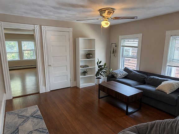 2nd image of 136 Lowell St APT 2
