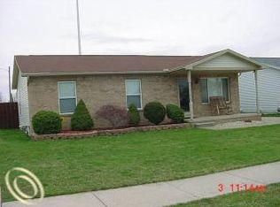 18807 Victor Ave, Roseville, MI 48066