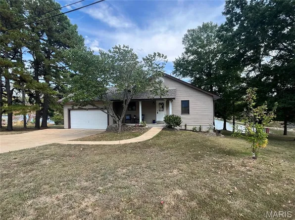 8638 W Shore Dr, Hillsboro, MO 63050