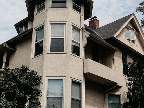 2nd image of 2117 Colfax Ave S APT 4
