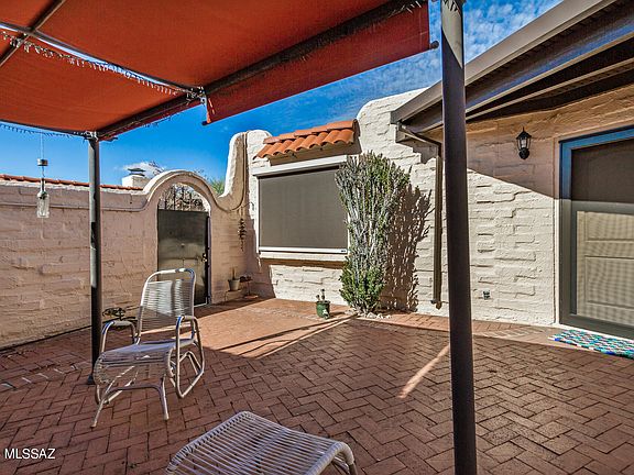 5th image of 3037 S Sierra Villas Dr