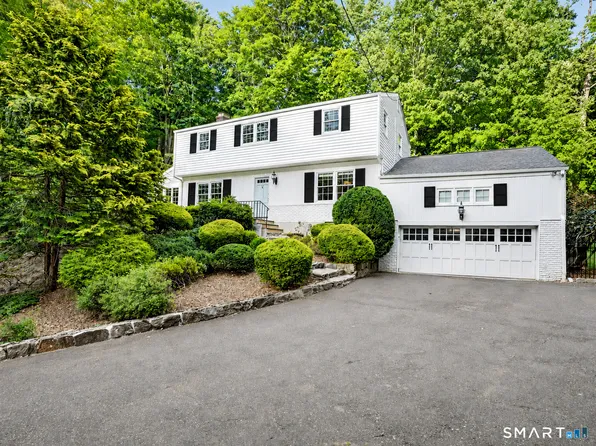 2 Arnold Drive, Stamford, CT 06905