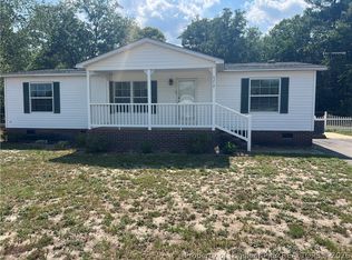 5212 Perry Oliver Dr, Hope Mills, NC 28348