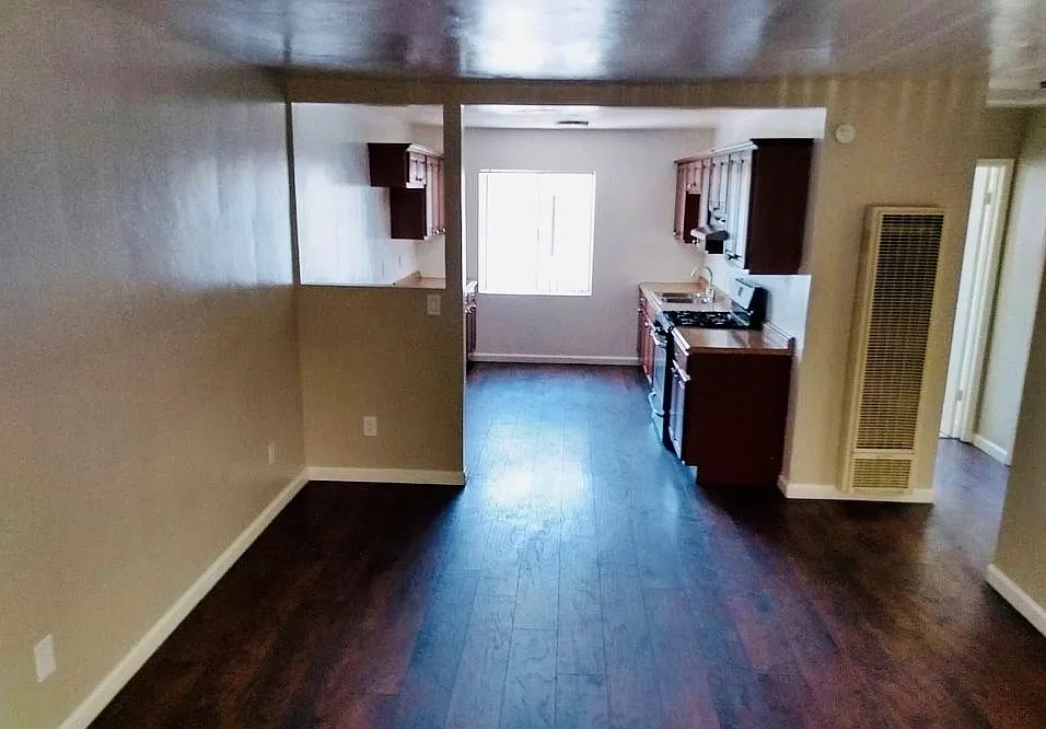 4406 Menlo Ave — Photo 4