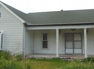 208 W Southeast St, Xenia, IL 62899