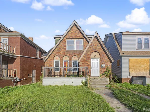9275 Appoline St, Detroit, MI 48228