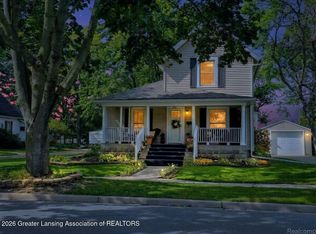 902 Degroff St, Grand Ledge, MI 48837