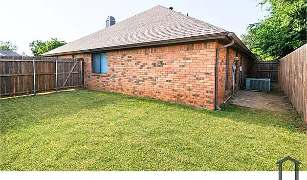 300 Moore Creek Rd — Photo 1
