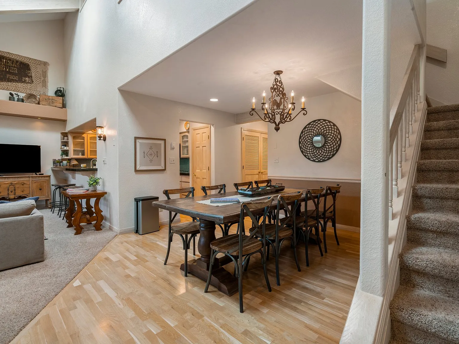 4 bed, 2679 sqft, $5,000 — Photo 4