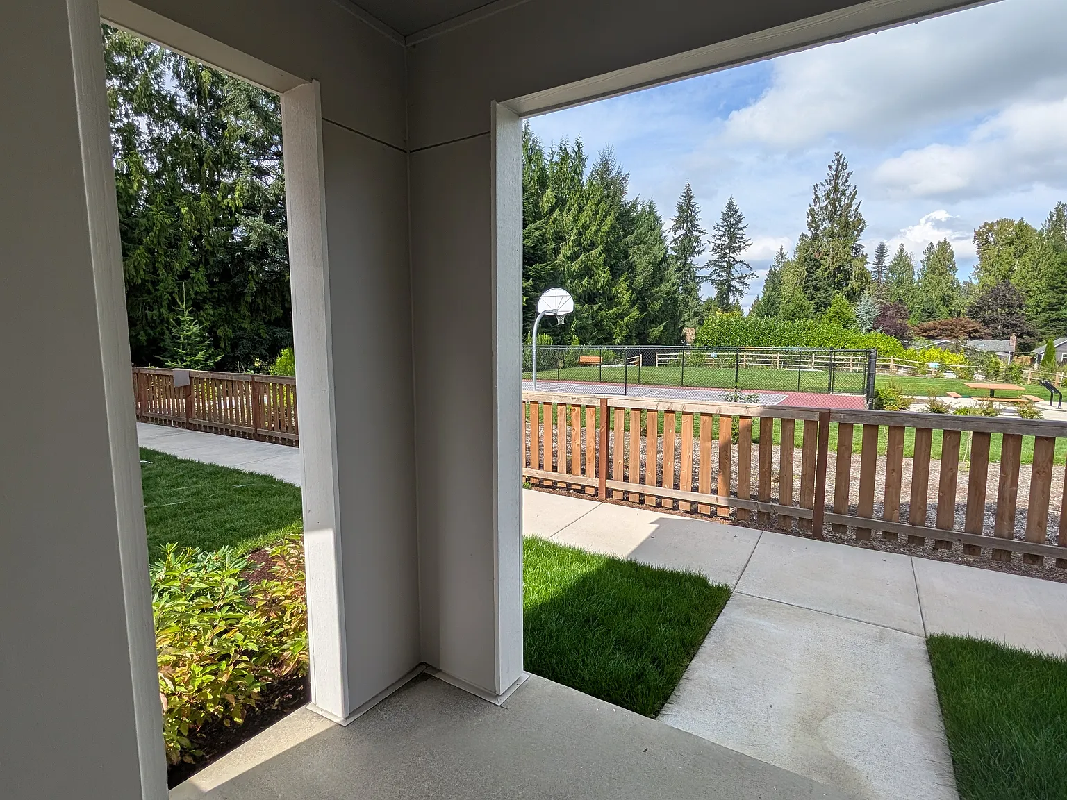 3 bed, 2.5 bath, 1754 sqft, $3,500 — Photo 3
