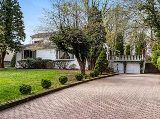 6 Meadow Ln, Norwood, NJ 07648