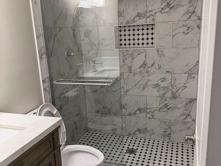 1409 Jackson St — Photo 8