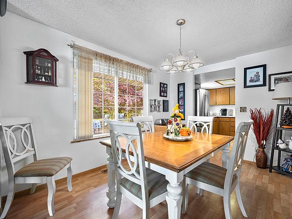 3rd image of 1516 S Olympia Pl