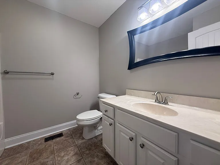 2206 Mulligan Ct — Photo 12