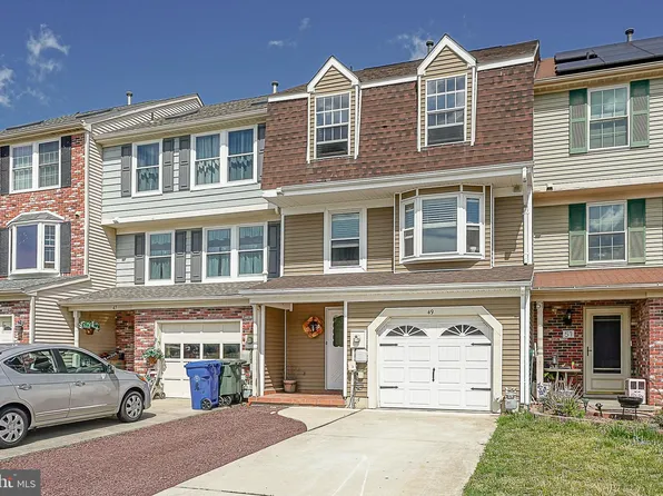 49 Stoneshire Dr, Glassboro, NJ 08028