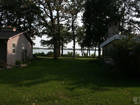 5th image of 201 Orchard Ln