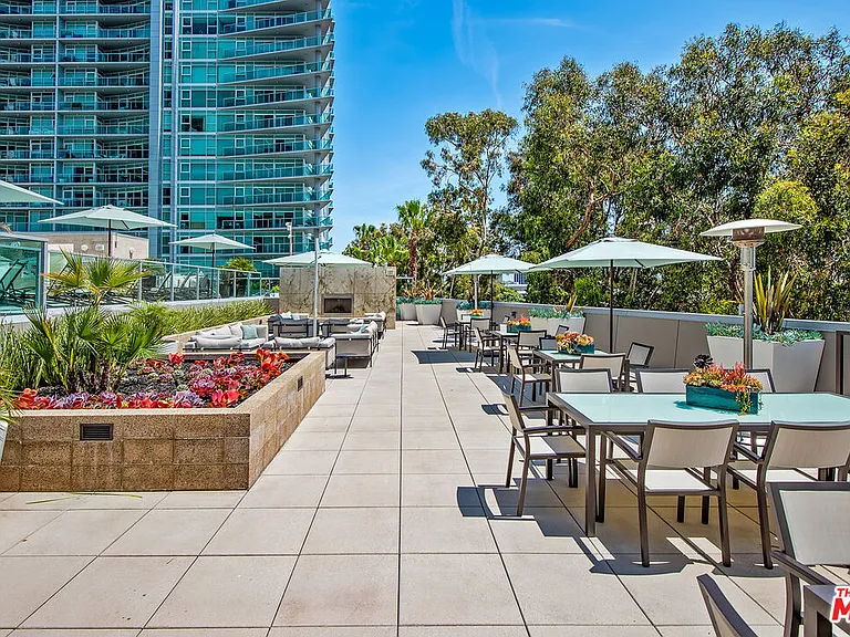 13650 Marina Pointe Dr #607 — Photo 21