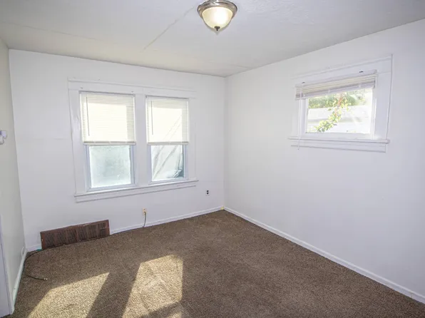 15709 Arcade Ave, Cleveland, OH 44110