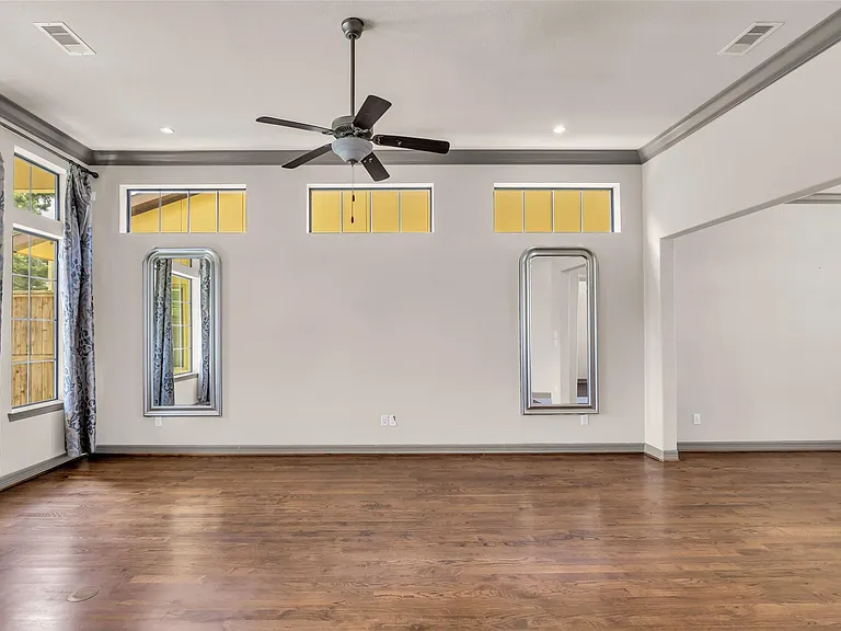 1535 Woodbend Park W — Photo 11