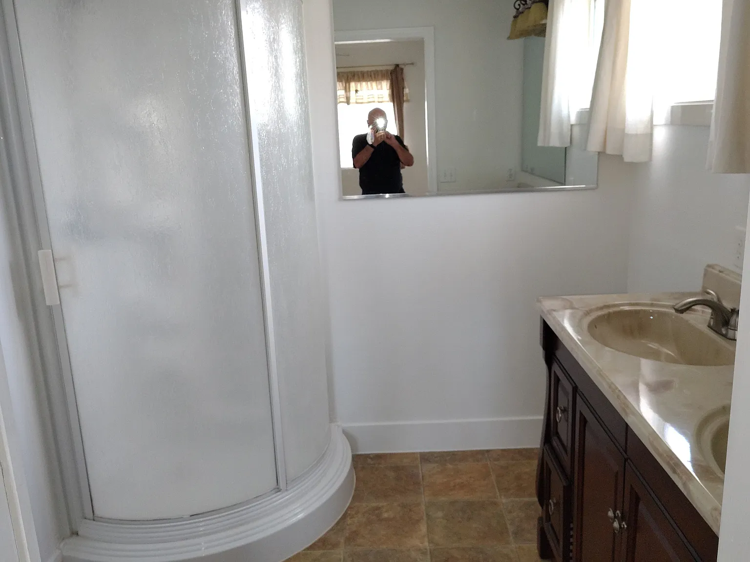 2 bed, 2.5 bath, 1148 sqft, $1,210 — Photo 4