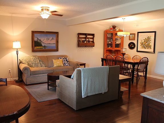 3rd image of 6127 Autumnwood Ln