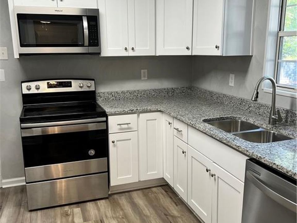 1st image of 915 McKinley Ave