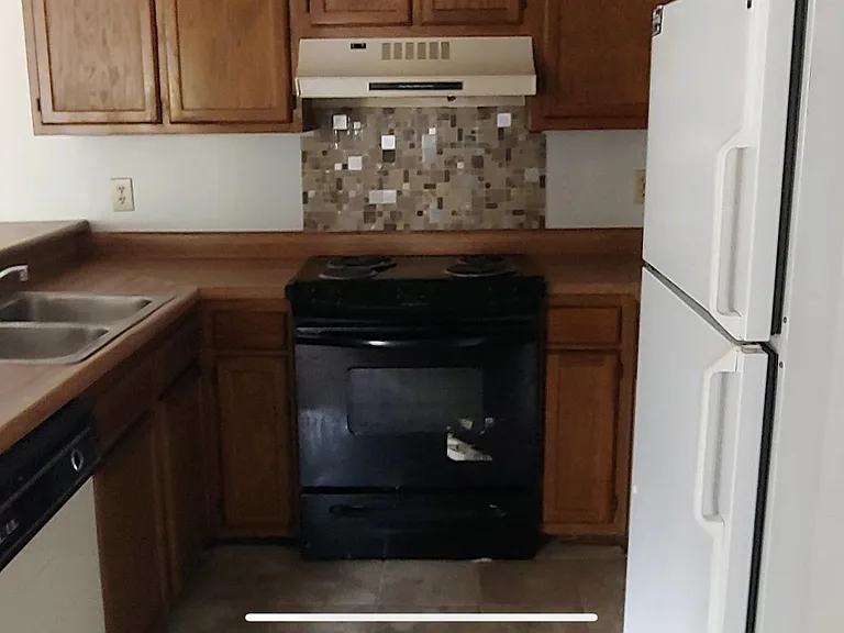 1908 Tryon Dr #4 — Photo 4
