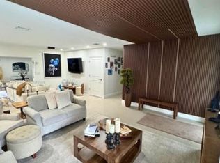 961 Swan Ave, Miami Springs, FL 33166