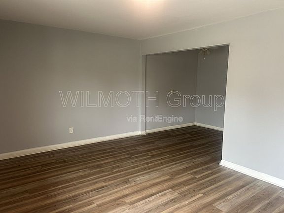2nd image of 135 W Hendricks St #4