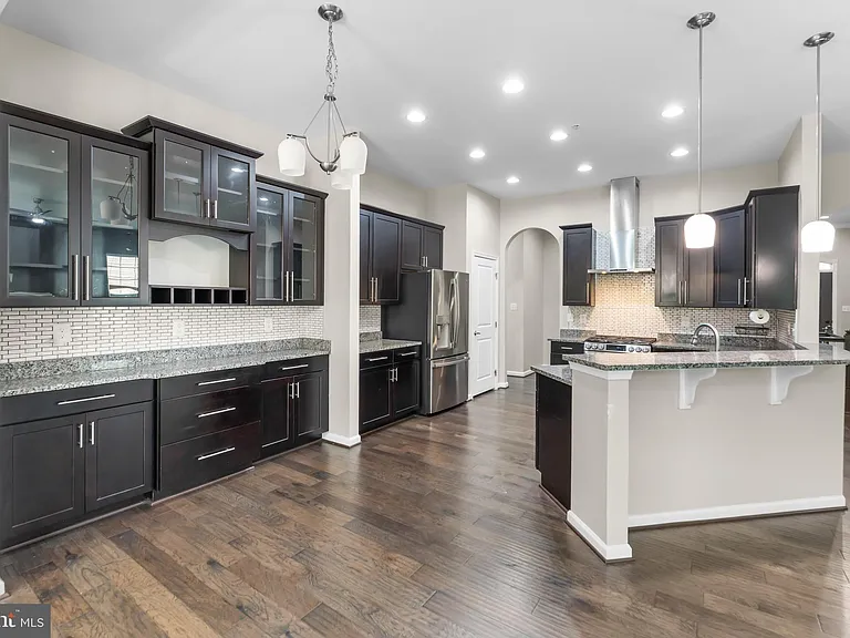 7570 Arundel Woods Dr — Photo 30