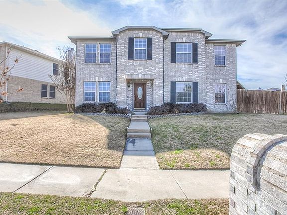 3rd image of 2600 Gardendale Dr