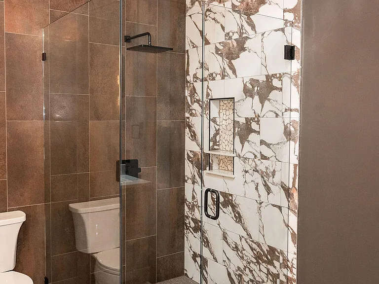 275 S Limestone St #150 — Photo 31