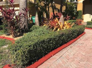 16259 SW 43rd Ter, Miami, FL 33185