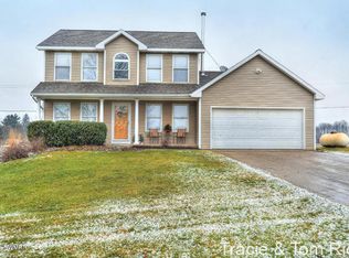 1869 Rector St NE, Rockford, MI 49341