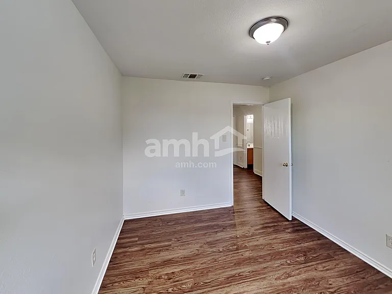 10731 Judie Allen — Photo 13
