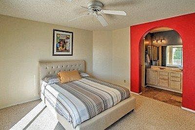 4th image of 3931 E Park Ave