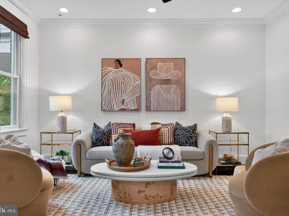 731 Princeton Pl NW, Washington, DC 20010