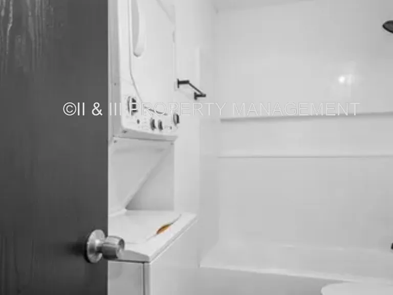 1505 W 25th Ct #B3 — Photo 12