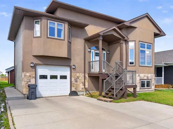 10407 E 102nd Ave, Sexsmith, AB T0H 3C0