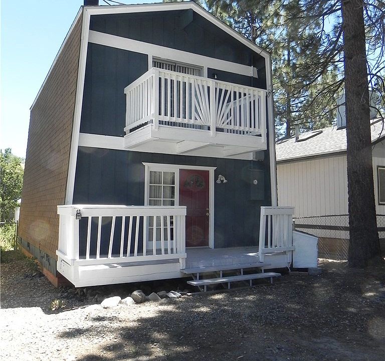 1st image of 621 Vista Ave