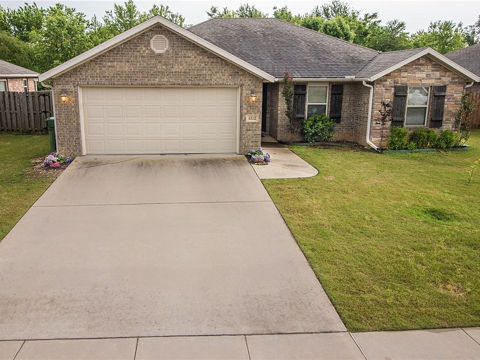 1st image of 4312 Langmead Dr
