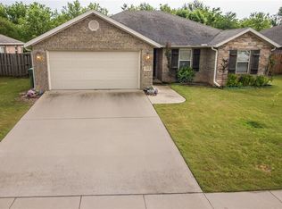4312 Langmead Dr, Rogers, AR 72758