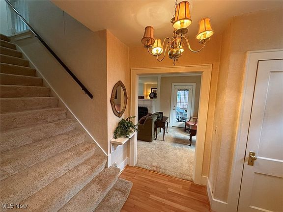 3rd image of 534 E Iron Ave