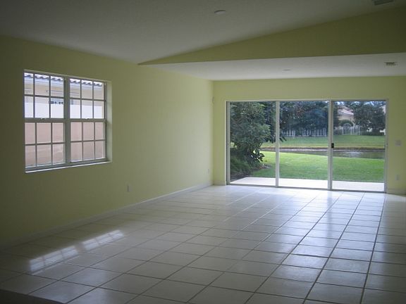 3rd image of 8274 Cozumel Ln