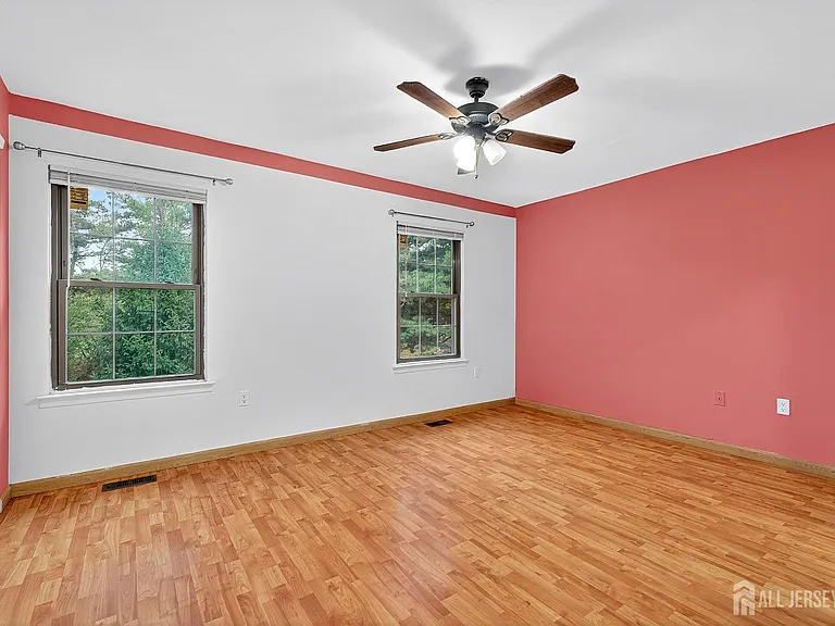 134 Pear Tree Ln — Photo 16